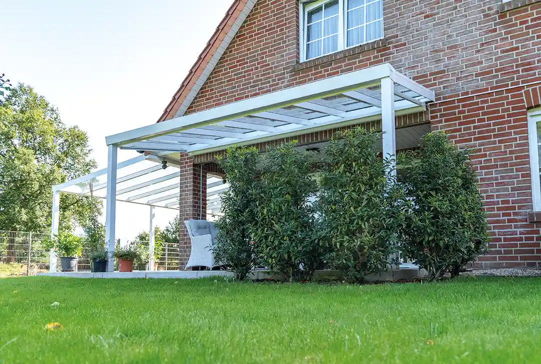 Terrassenüberdachung aus Aluminium für den Wandanbau - Image 8